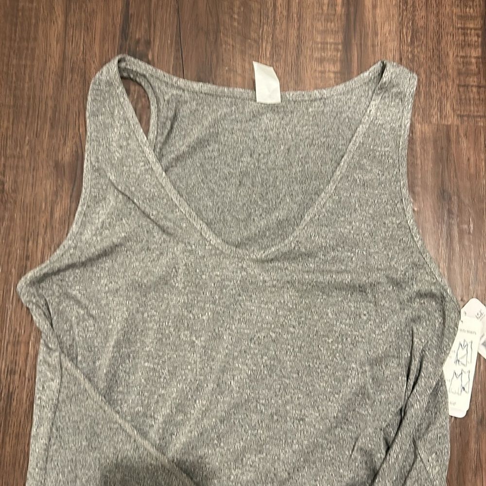 NWT Splendid “Studio” Gray Tank, Size Large - Picture 3 of 7